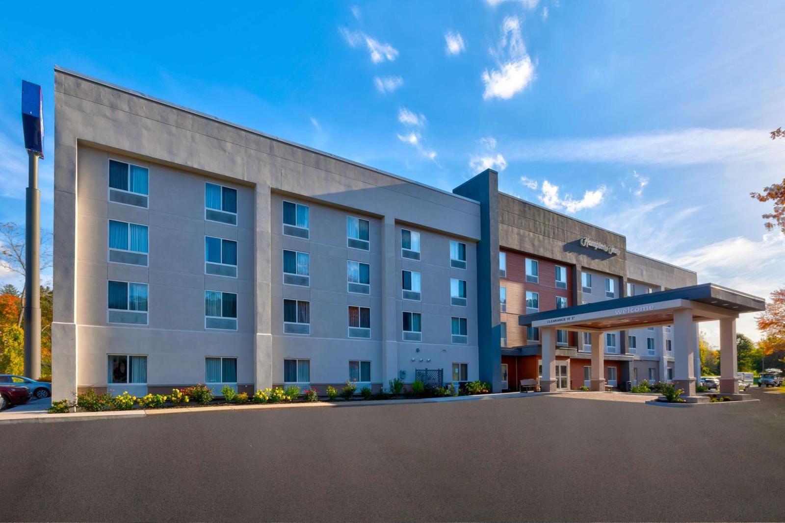 Hampton Inn By Hilton Waterbury